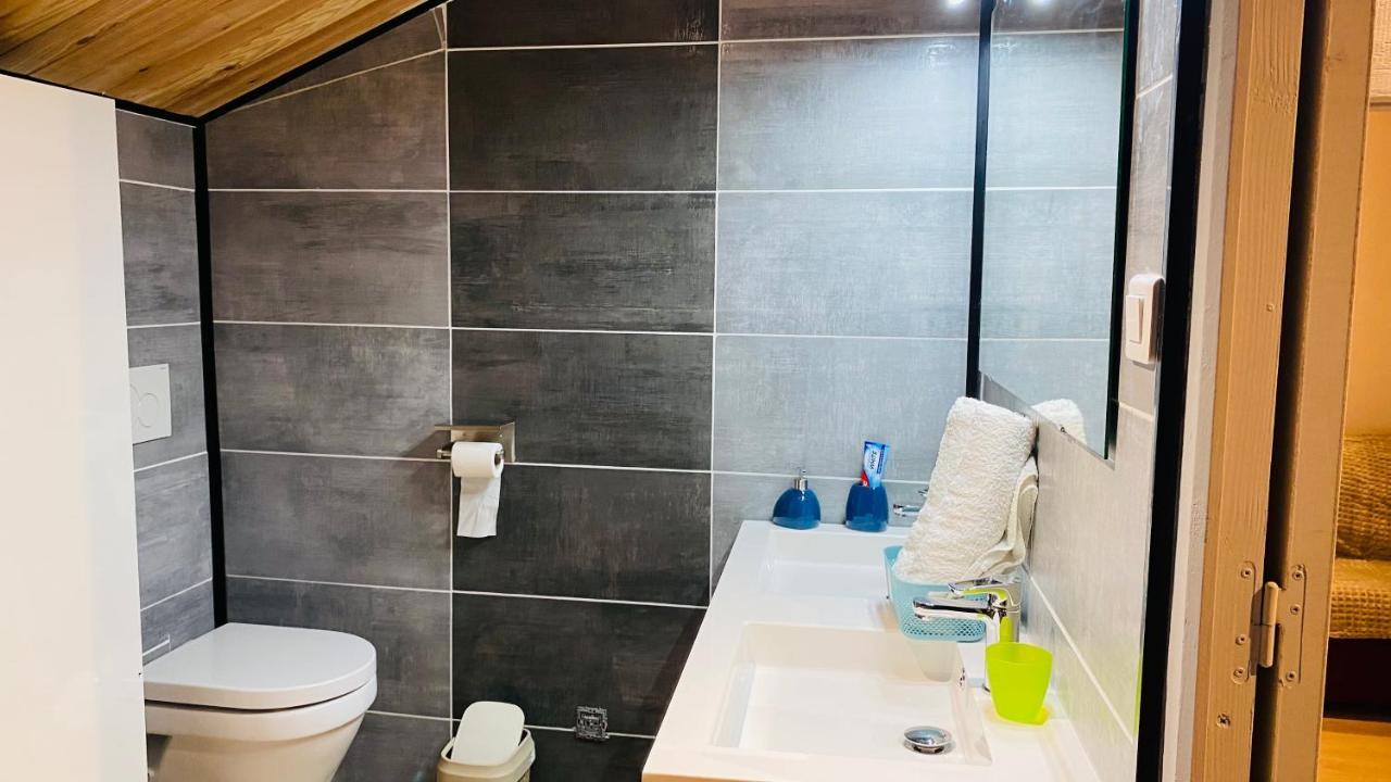 Studio Cros Climatise كاسْتْرْ المظهر الخارجي الصورة